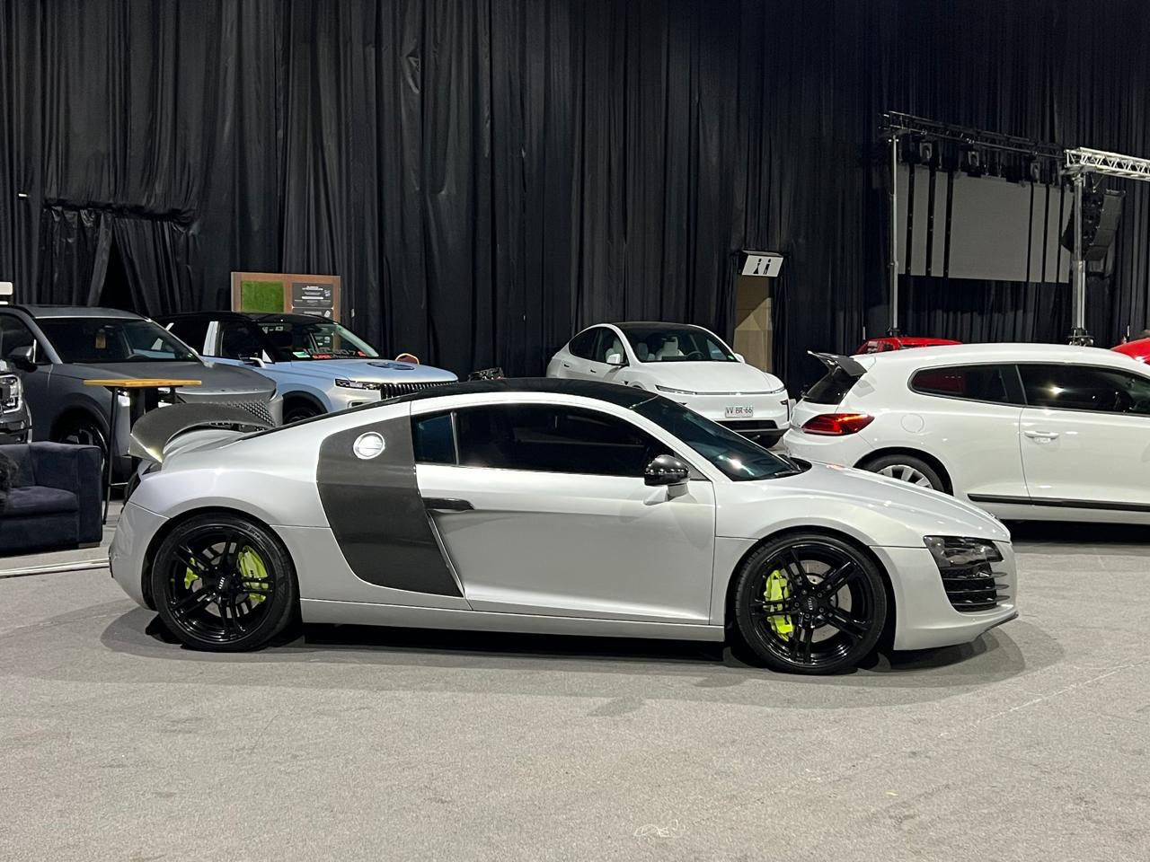 Audi R8 4.2 V8